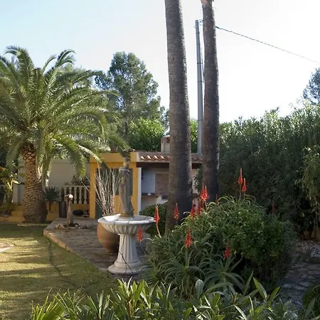 Margarita Villa *